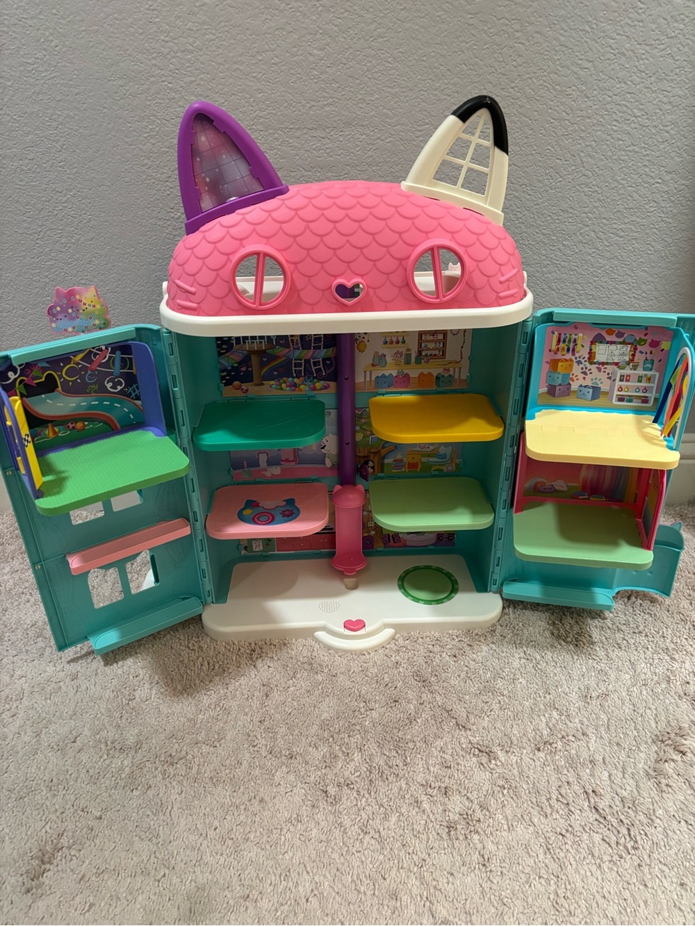 Gabby’s Dollhouse